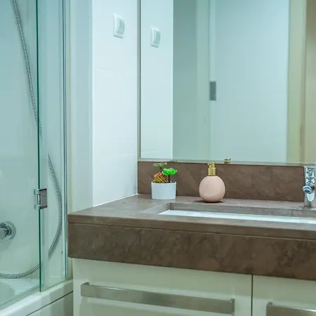 Lux Flat, Sea View, Ac, 3 Pools And Gym *